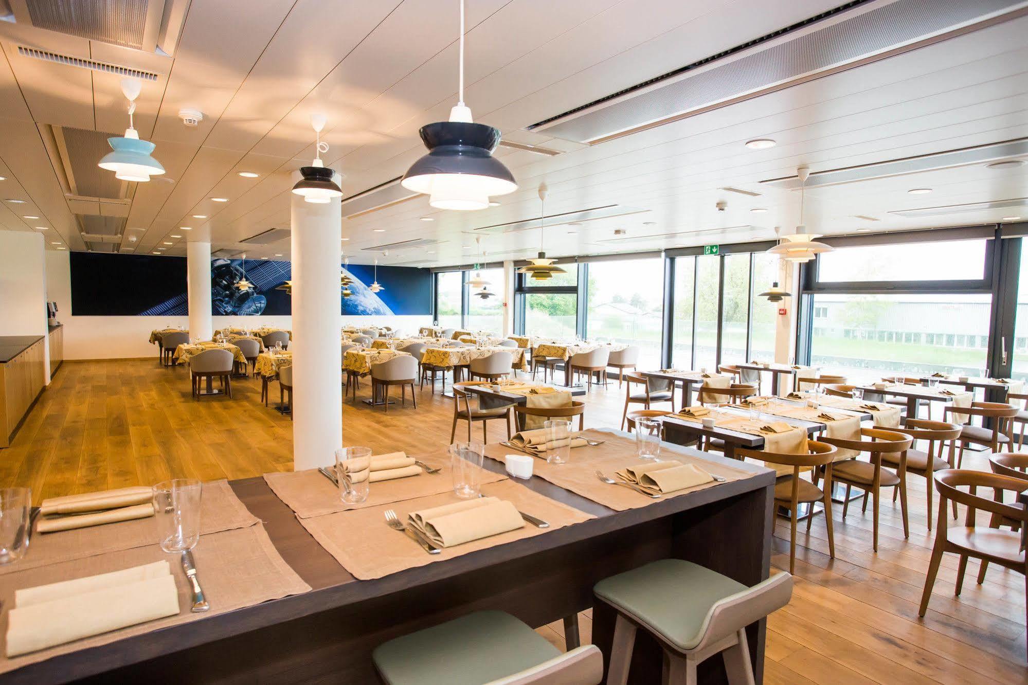 Discovery Hotel 3* Superior Crissier Eksteriør bilde