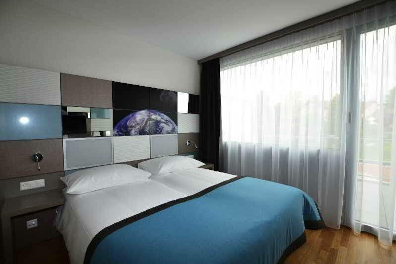 Discovery Hotel 3* Superior Crissier Eksteriør bilde